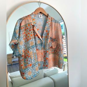 DRA silky short sleeve blouse